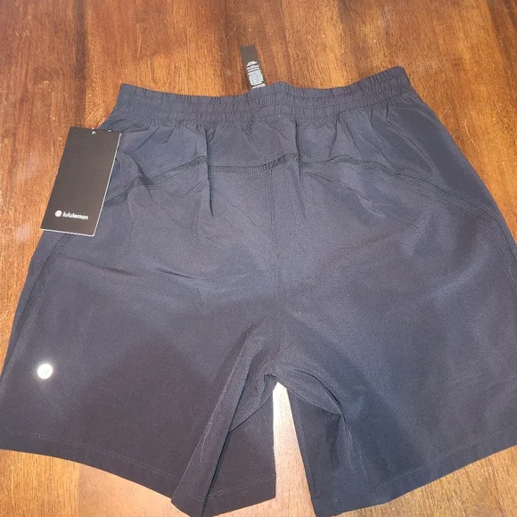 NWT Lululemon Pace Breaker Short Lined  7"  Medium  Black - Picture 3 of 4